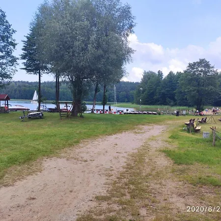 Dom Letniskowy Zalesie Nad Jeziorem Tajty Prázdninový dům Wilkasy (Gizycko)