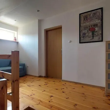 Casa de Férias Dom Letniskowy Zalesie Nad Jeziorem Tajty