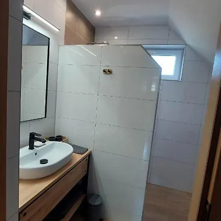 Dom Letniskowy Zalesie Nad Jeziorem Tajty Holiday home *